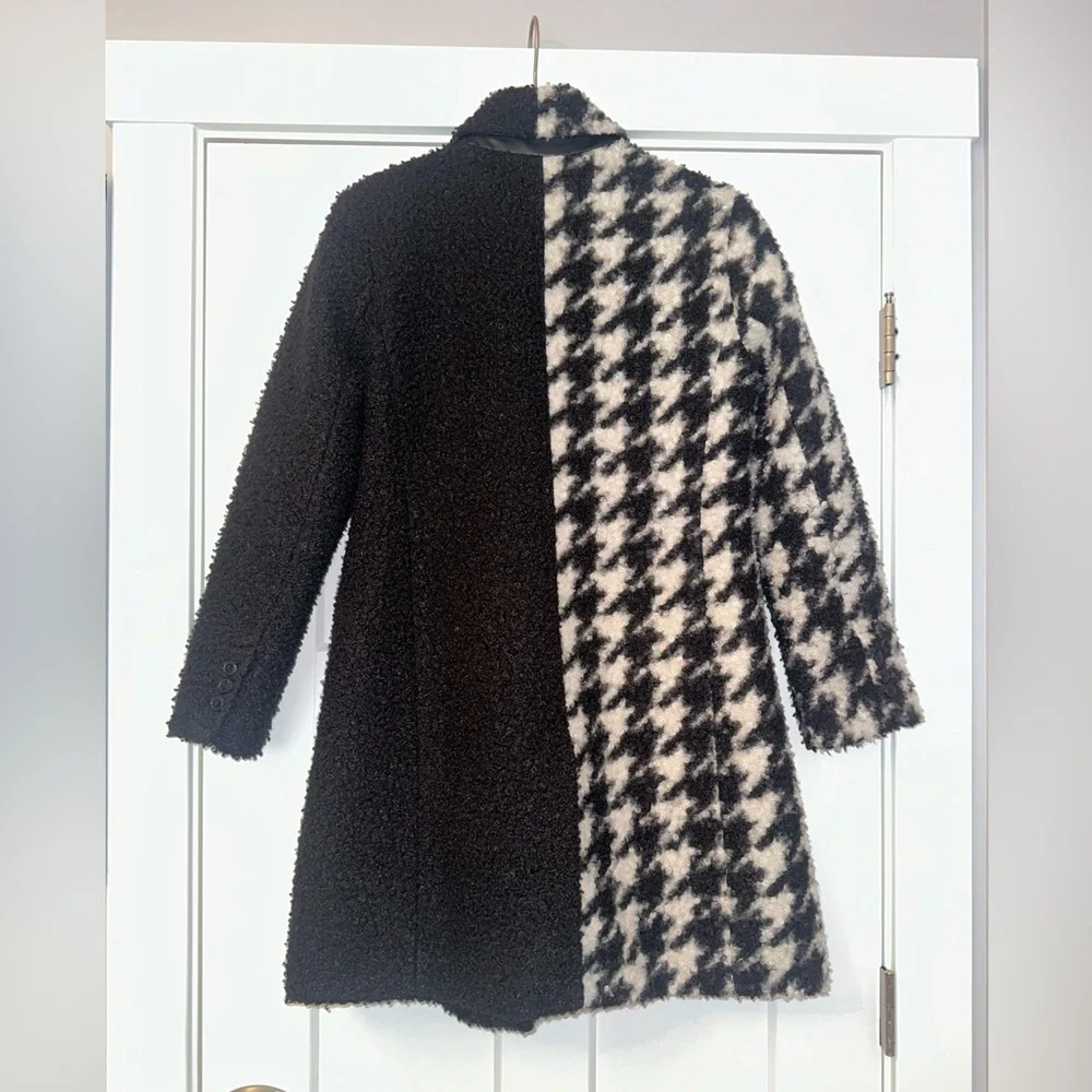 ANTHROPOLOGIE NVLT Black, White Colorblock Houndstooth Teddy Jacket sz med NWOT - Picture 3 of 6